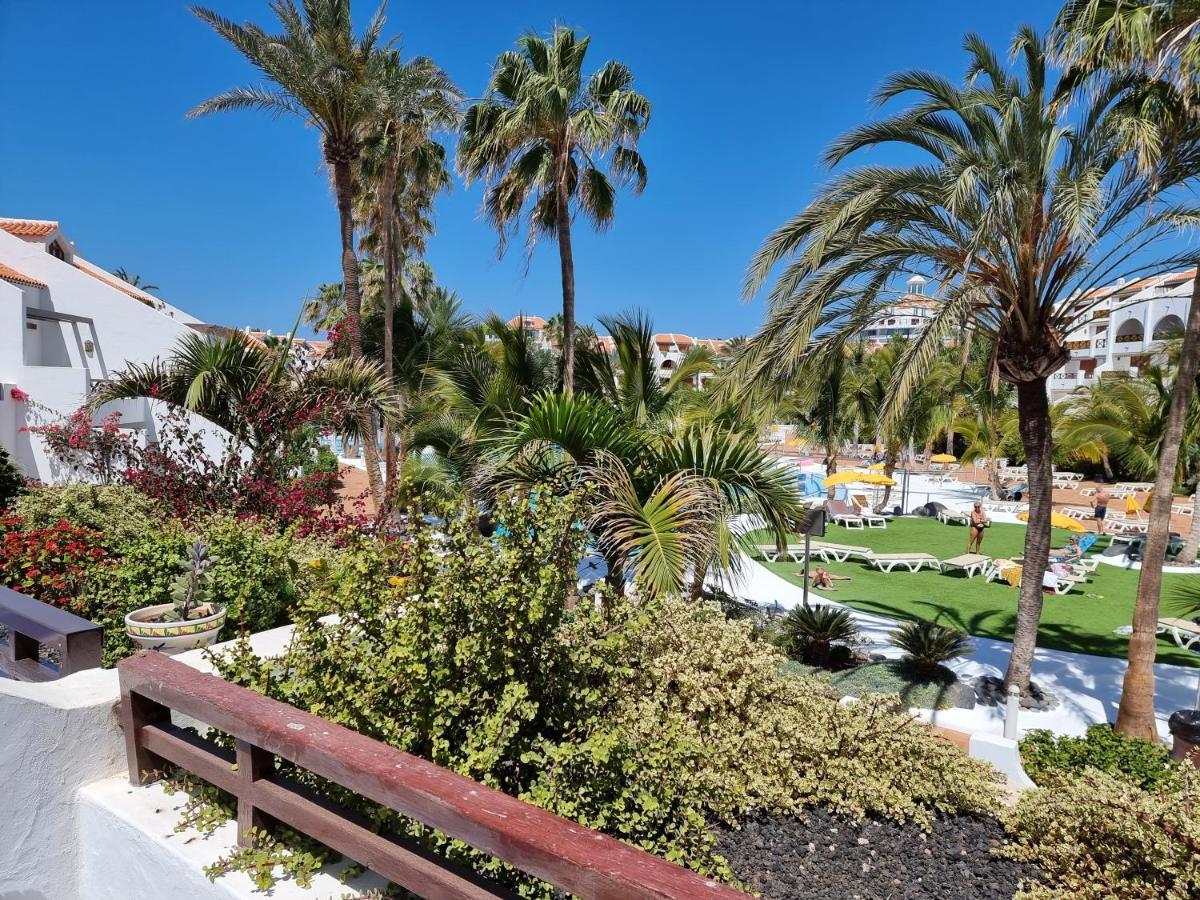 Studio Apartment No 1 Directly On The Beach And Sea, Terrace, Heated Pool, Wifi Playa de las Américas Exterior foto