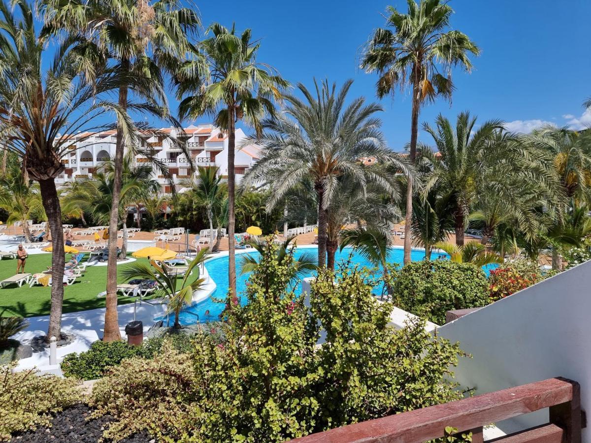 Studio Apartment No 1 Directly On The Beach And Sea, Terrace, Heated Pool, Wifi Playa de las Américas Exterior foto