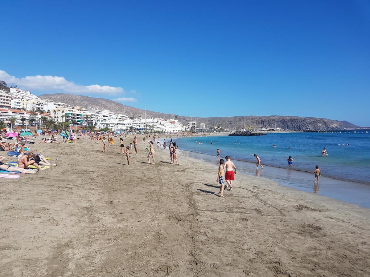 Studio Apartment No 1 Directly On The Beach And Sea, Terrace, Heated Pool, Wifi Playa de las Américas Exterior foto